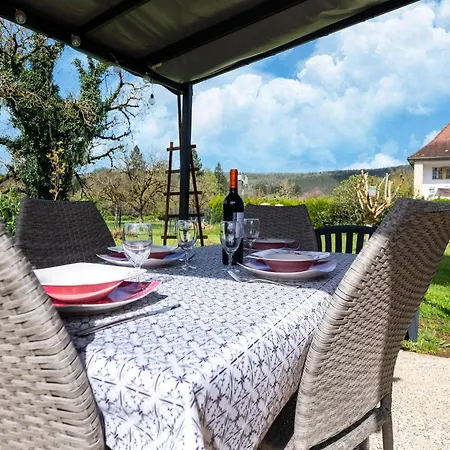 Charming Holiday With Swimming Pool * Saint-Leon-sur-Vezere