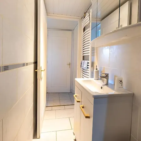 Holiday home Charming Holiday With Swimming Pool Saint-Leon-sur-Vezere