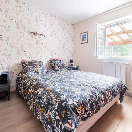 Charming Holiday With Swimming Pool Holiday home