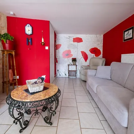 Holiday home Charming Holiday With Swimming Pool