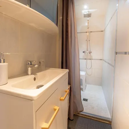Charming Holiday With Swimming Pool Holiday home *